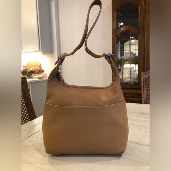 Coach Handbags - Vintage Coach Legacy Hobo Zip Shoulder Bag Camel Color Leather Nickel w/Hangtag